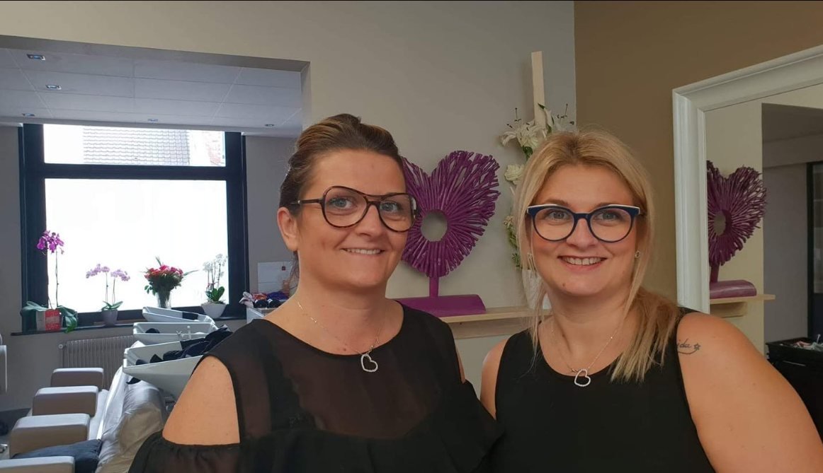 Sandra et Valérie Loyer, les deux sœurs gérantes du salon Coeur Pourpre à Saint-Pol-sur-Mer