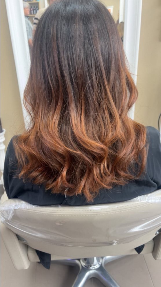 Balayage cuivré réalisé au salon Coeur Pourpre à Saint-Pol-sur-Mer